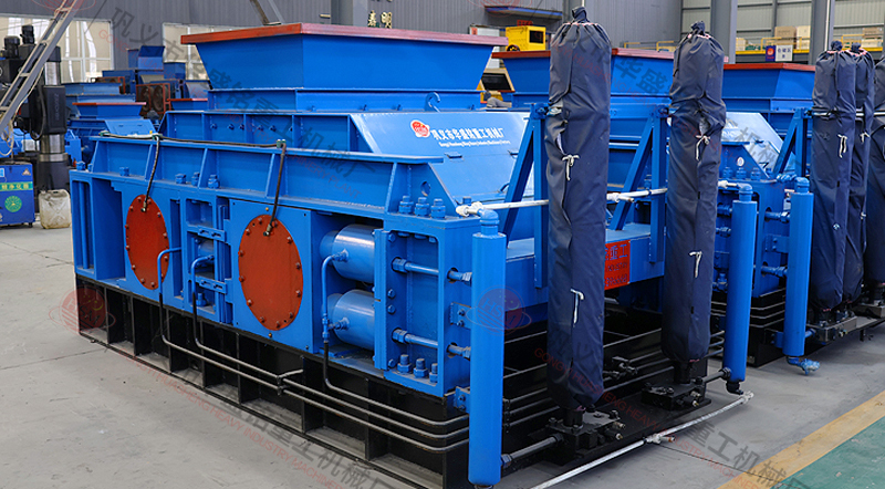 礦山制砂機(jī)型號(hào)推薦，大型對(duì)輥制砂機(jī)報(bào)價(jià)是多少？