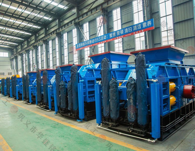 對傳統(tǒng)制砂機(jī)性能不滿？新一代全液壓雙輥式制砂設(shè)備霸氣上線